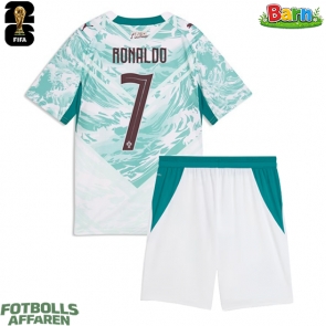 Portugal Cristiano Ronaldo #7 Bortaställ Barn VM 2026 Kortärmad (+ Korta byxor)